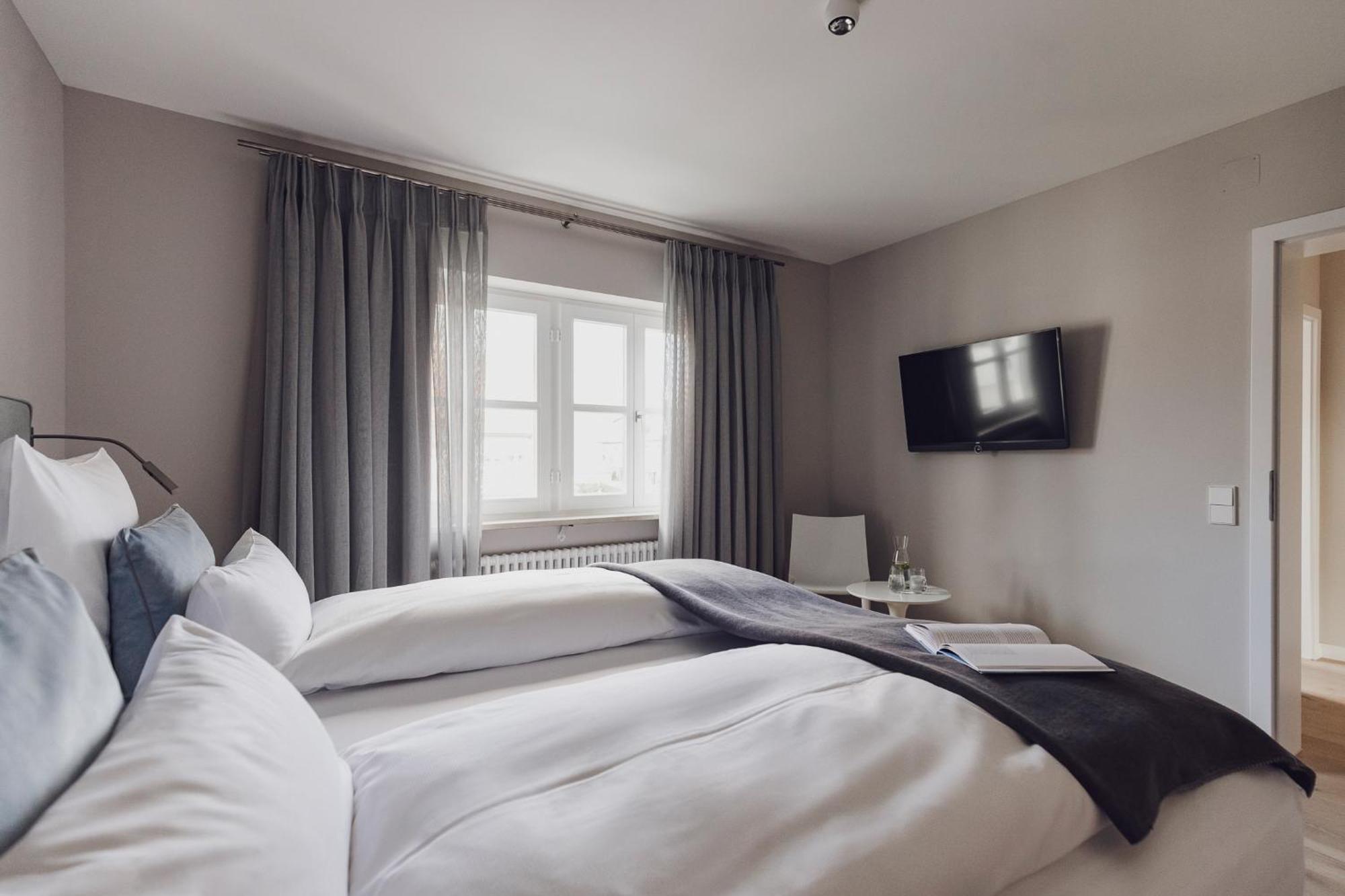 Hotel Caraleon ヴァッサーブルク エクステリア 写真